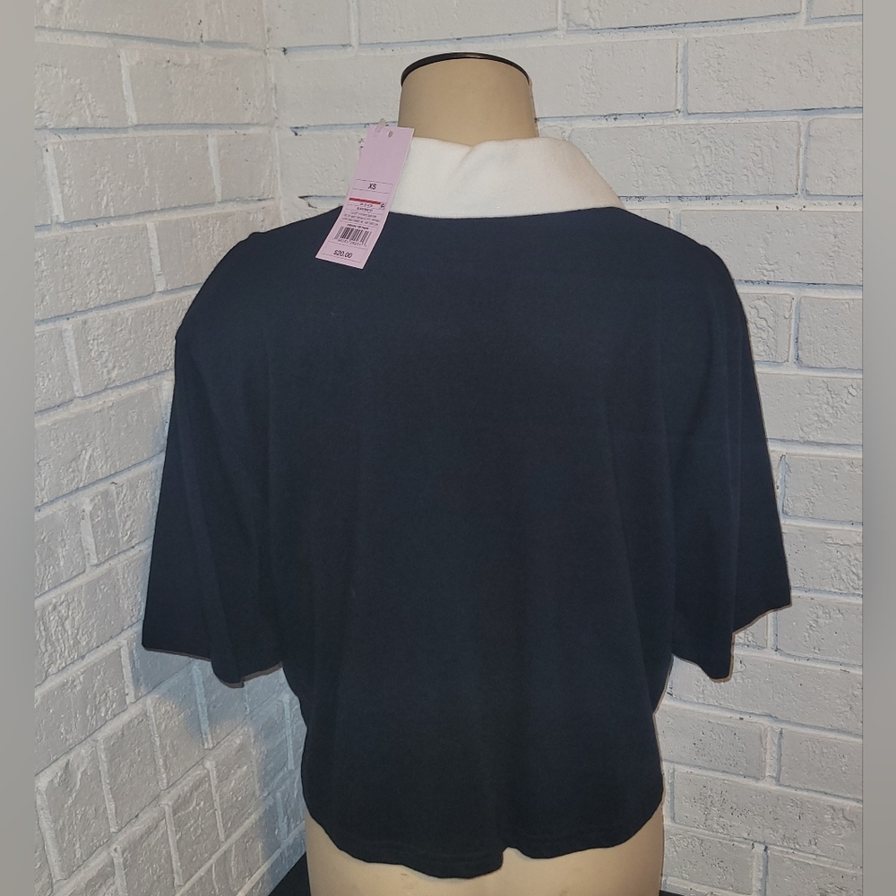 NWT Wild Fable Cropped Black Polo Shirt with White Collar - Size XS - Picture 2 of 6